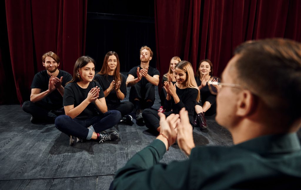 Cours de théâtre Paris 12 : ateliers du soir + accès + méthode